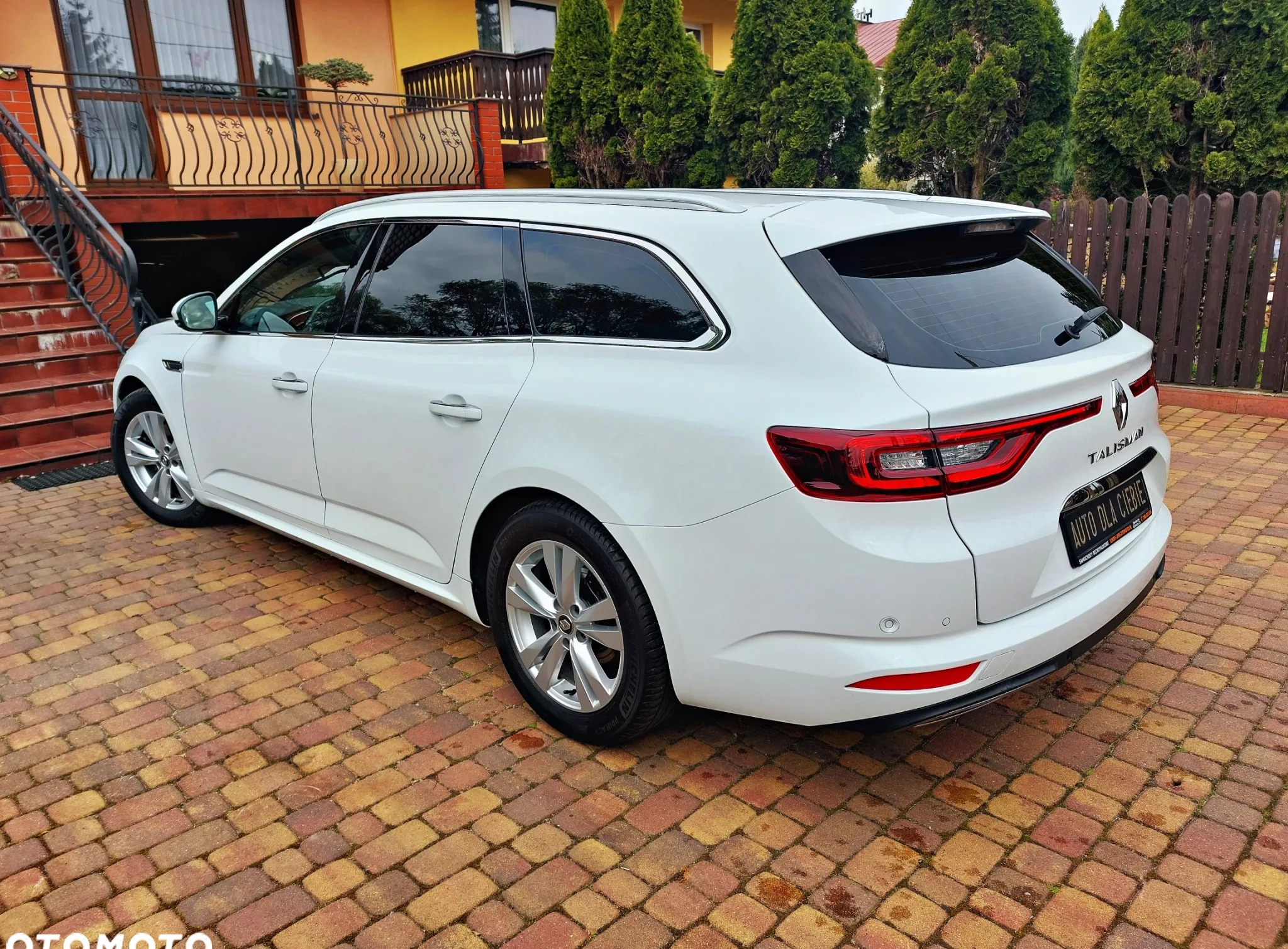 Renault Talisman cena 69900 przebieg: 166000, rok produkcji 2019 z Zawiercie małe 781